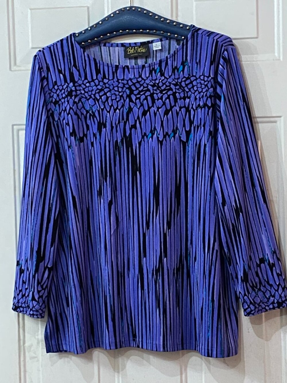 Bob Mackie Wearable Art  Sz L Knit Blouse  Long Sleeve Purple/Blue/Navy Abstract